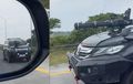 Ada-ada Saja, Ini Alasan Pemilik Pasang Senapan di Pajero Sport Bak Mau Perang