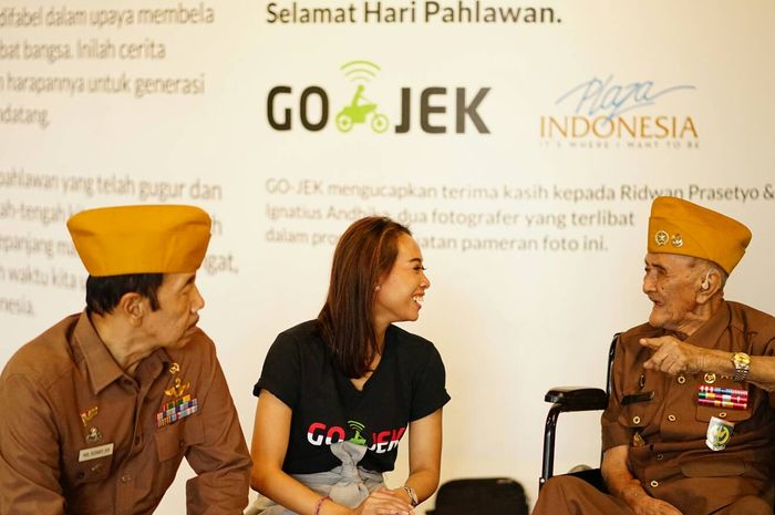 Bersama veteran perang kemerdekaan Indonesia