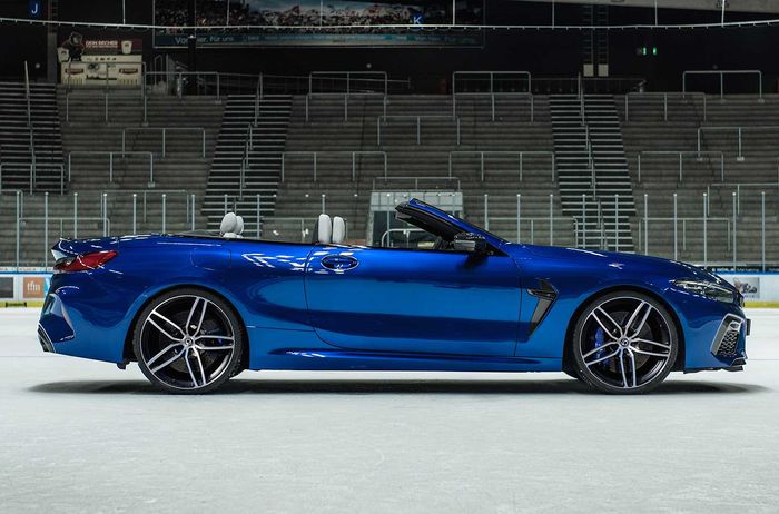 Modifikasi BMW M8 pakai pelek Hurricane RR ukuran 21 inci