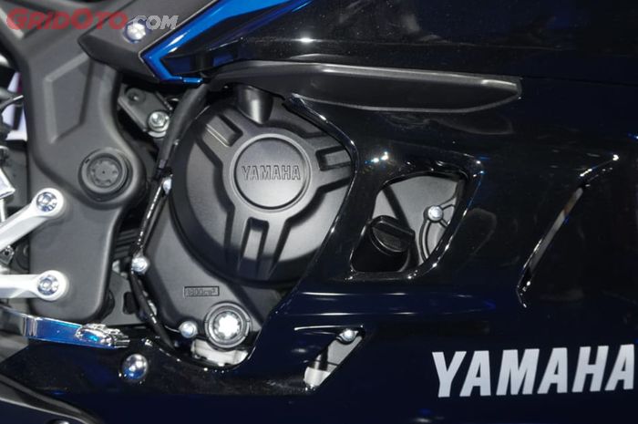 Ilustrasi mesin Yamaha R25