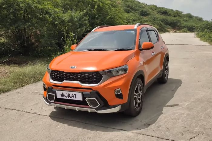 Modifikasi KIA Sonet asal India tampil mentereng berkelir oranye