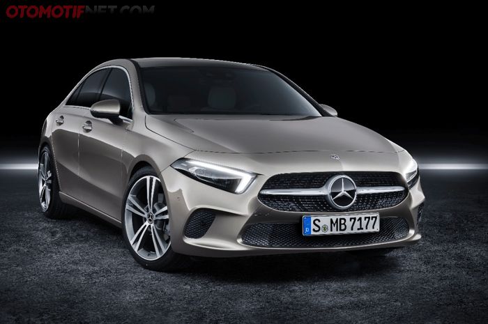 Mercedes-Benz A200 Sedan 2021