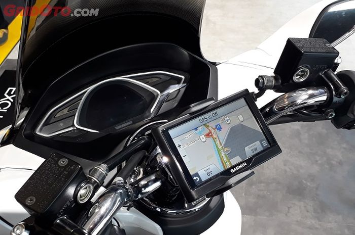 Ilustrasi GPS di motor