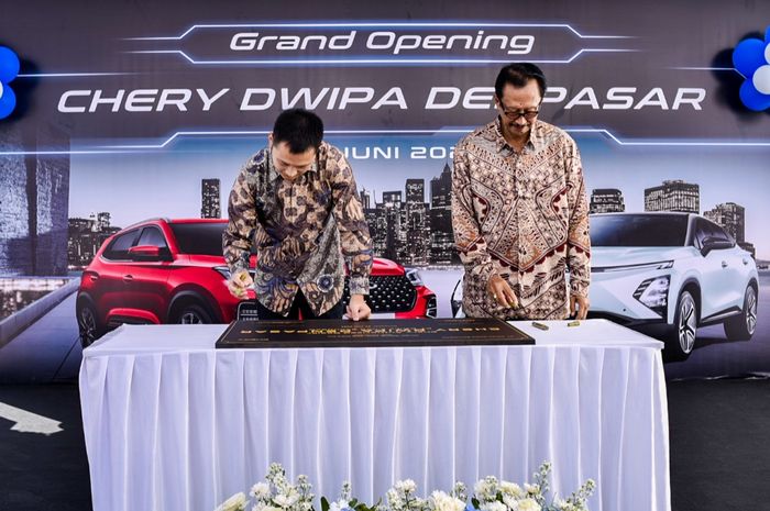 Total dealer Chery hingga saat ini tercatat sebanyak 29 dealer. Terbaru dealer Chery Dwipa Denpasar Bali