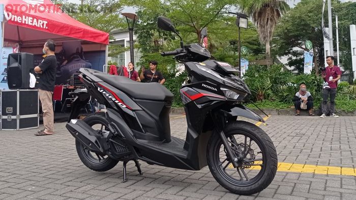 Tampilan samping New Honda Vario 125