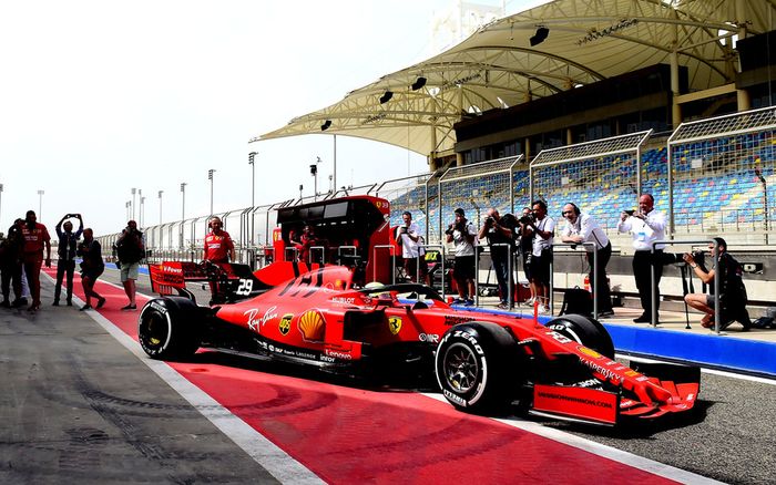 Mick Schumacher saat menjalani tes mobil F1 bersama tim Ferrari usai GP F1 Bahrain, Maret 2019