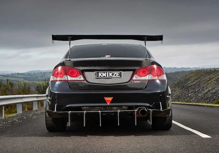 Tampilan belakang modifikasi Honda Civic FD time attack