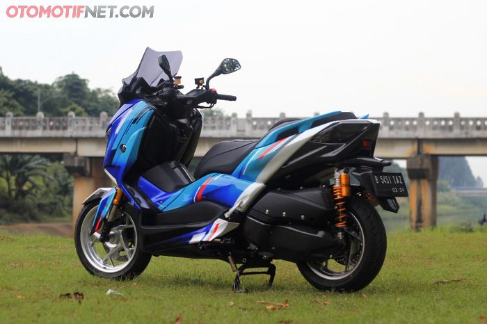 Modifikasi Yamaha XMAX 250 beraliran Daily Racy garapan Ihsan Motoshop