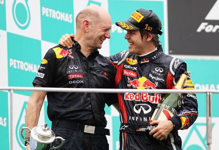 Sebastian Vettel meraih empat gelar juara dunia F1 yang semuanya didapat dari mobil tim Red Bull hasil desain Adrian Newey