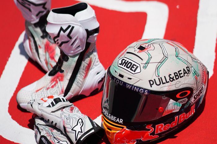 Didominasi warna putih, ini perlengkapan balap Marc Marquez di MotoGP Catalunya 2019