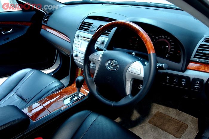 Interior Toyota Camry XV40