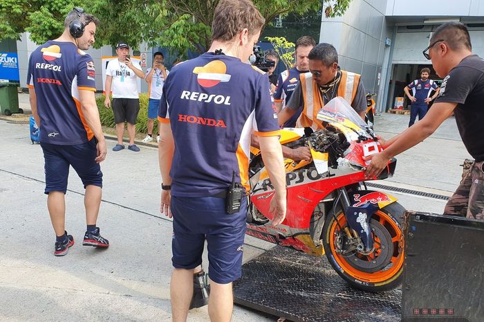 Begini kondisi motor Honda RC213V milik Marc Marquez setelah kecelakaan di hari kedua tes Sepang