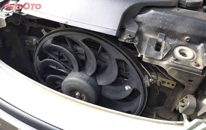 Dampak extra fan radiator mobil mati