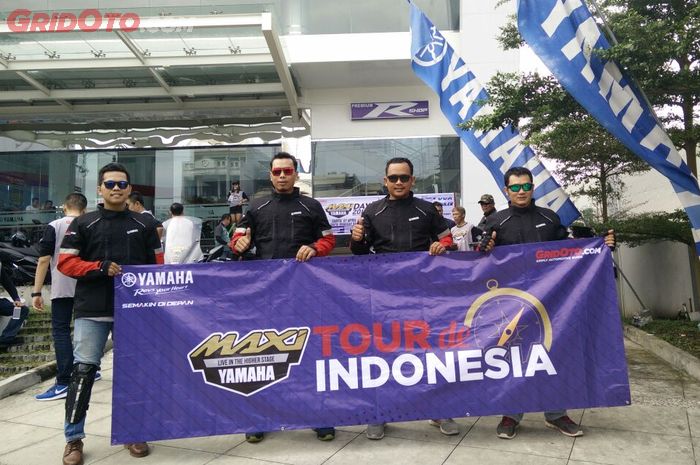 Empat rider MAXI YAMAHA Tour de Indonesia Balikpapan - Banjarmasin