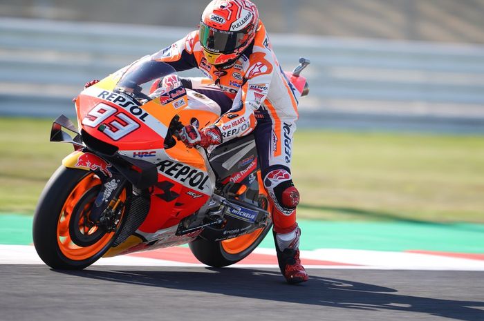 Marc Marquez menjadi yang tercepat meski terjatuh di akhir sesi, sementara Valentino Rossi tampil konsisten, berikut hasil FP4 MotoGP San Marino 2019