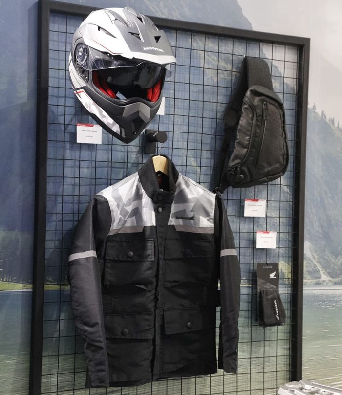 Pilihan apparel Honda CB150X