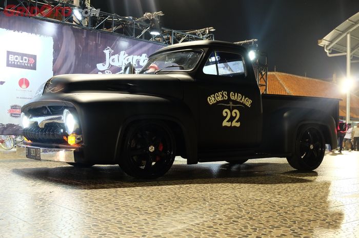 Kembaran Mobil Sylvester Stallone di Film The Expendables Ada di Indonesia,...