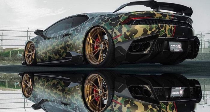 Lambroghini Huracan dengan 2 corak