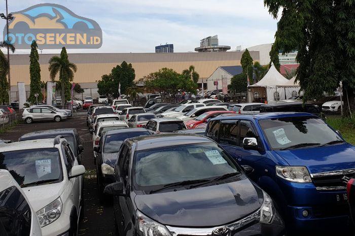 Tips beli mobil seken dari balai lelang.