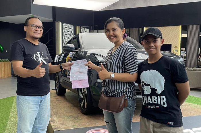 Nego lewat WhatsApp, konsumen dari Jerman langsung SPK Mitsubishi XForce