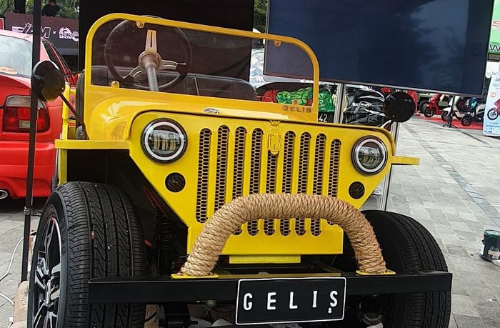 Gelis Mini Jeep EV