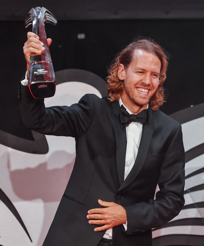 Sebastian Vettel menerima Lifetime Achievement Award 2022 atas kariernya yang luar biasa di balap F1