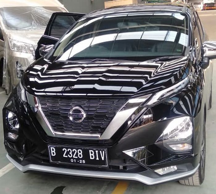 Partisi untuk mobil laris segmen Low MPV Xpander dan Avanza sudah disiapkan mouldingnya jadi proses pasang bisa dilakukan sehari