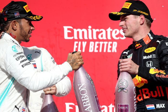 Lewis Hamilton dan Max Verstappen