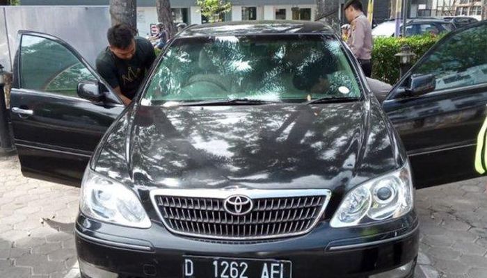 Harga Toyota Corolla Altis bekas