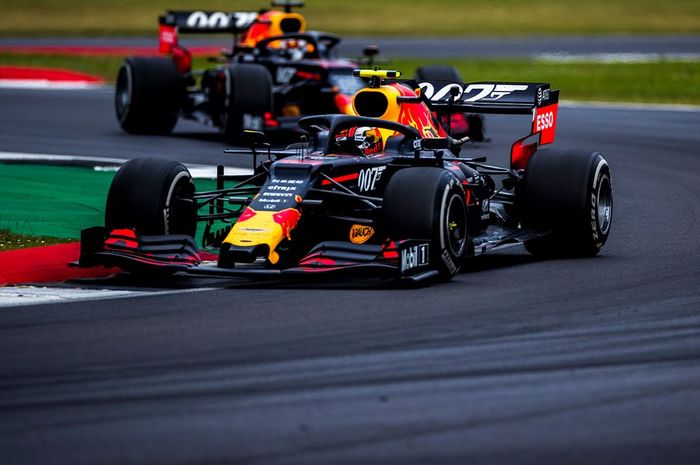 Direktur teknis Honda F1, Toyoharu Tanabe kaget mesin yang dipakai Red Bull bisa mendakati performa mesin Mercedes dan Ferrari