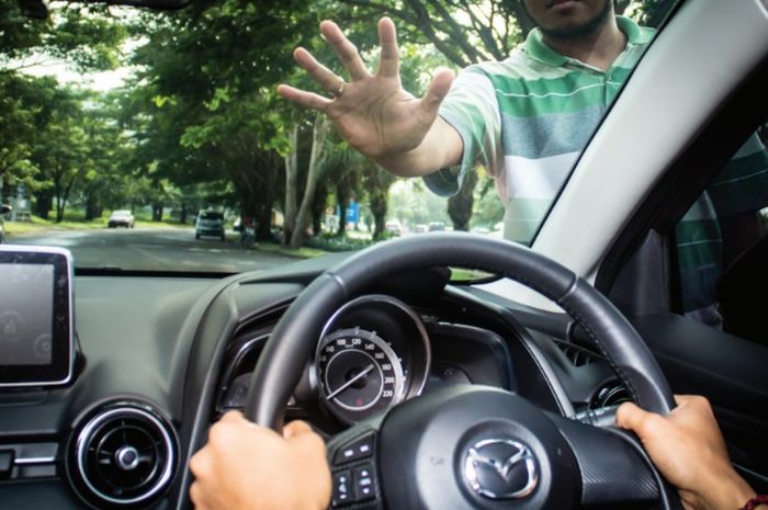 Ilustrasi. Eksekusi penarikan kendaraan yang kreditnya bermasalah.