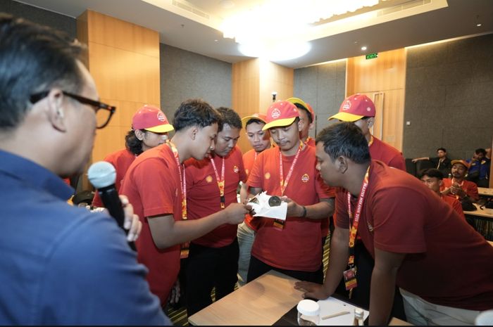 Shell Indonesia kembali menggelar program pelatihan untuk para mekanik bengkel rekanan lewat Shell Master Mechanic 2025.