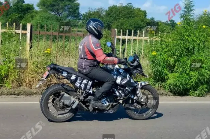 Spy shot motor adventure terbaru dari KTM, dengan kapasitas mesin 250 cc