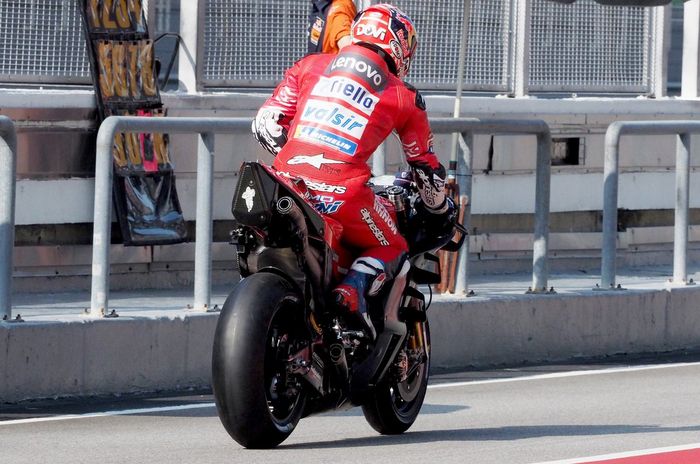 Andrea Dovizioso jajal fairing baru saat tes MotoGP Sepang