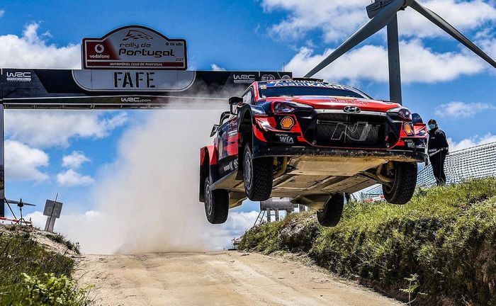 Dani Sordo memberi tim Hyundai finish di posisi kedua Reli Portugal 2021