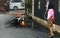 Diduga Taruh Handphone di Bagasi Motor, Yamaha Mio Hangus Dilalap Api