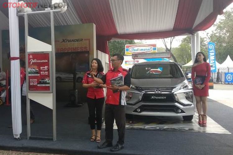 Ramaikan Otobursa Tumplek Blek 2018 Mitsubishi Kenalkan Kampanye Kebahagiaan Semua Halaman Gridoto Com