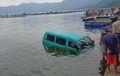 Ditinggal Jualan, Suzuki Carry Pedagang Pasar Mengapung di Danau Maninjau