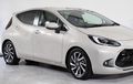 Tampangnya Lebih Imut Dari Yaris, Mobil Baru Toyota Ini Melaju Pakai Bensin dan Listrik, Rp 260 Jutaan!