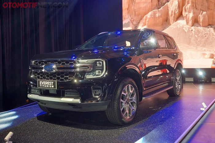 Kisaran harga Ford Everest Titanium 4x4 tahun 2026.