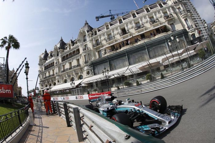 Lewis Hamilton saat tampil di GP F1 Manoko 2017