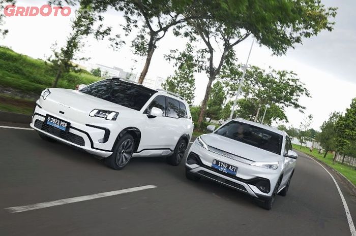 Ilustrasi mobil bekas warna putih
