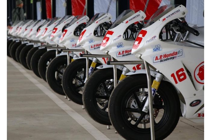 Honda NSF100 yang dipakai di AP Honda Thailand Academy