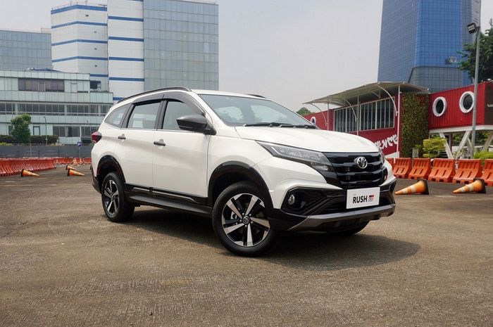 Spesifikasi dan kisaran harga Toyota Rush  tahun 2023 seken