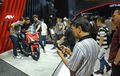 Konsumen Harap Bersabar Menunggu Unit Motor Honda ADV150 Datang