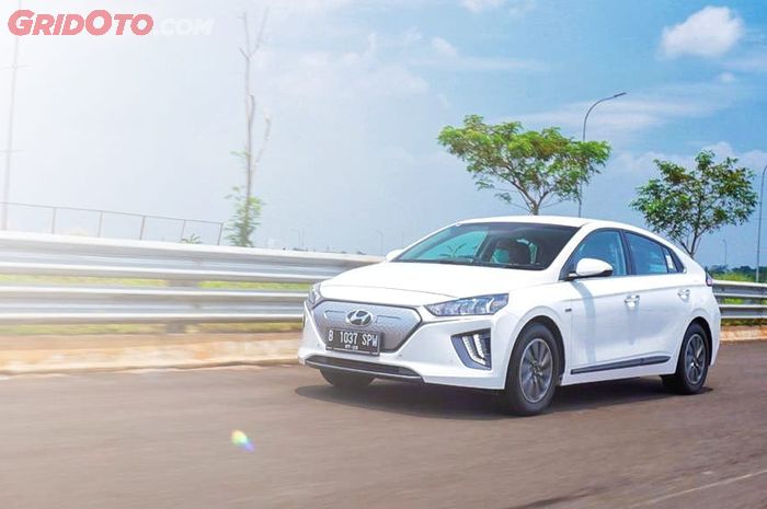 Perbandingan Performa Hyundai Ioniq Dan Kona Electric Ini Detailnya Gridoto Com
