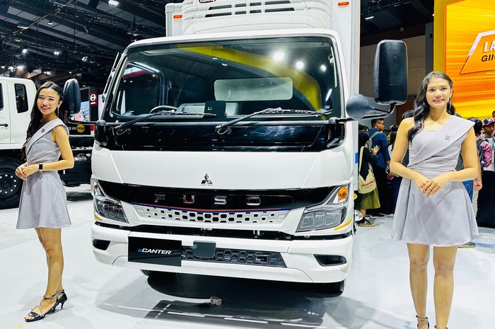 Beli truk Mitsubishi Fuso gratis emas batangan. Berlaku selama 4 hari pameran GIICOMVEC 2024