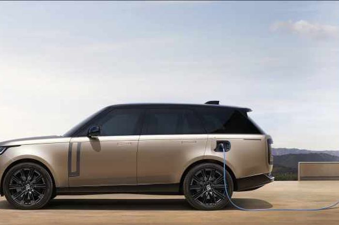 Range Rover varian Plug-in Hybrid Electric Vehicle.