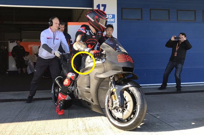 Jorge Lorenzo menjalani tes MotoGP Spanyol hari pertama dengan tangki baru