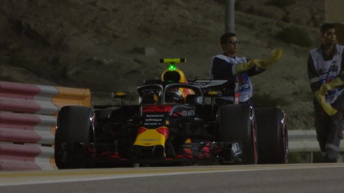 Max Verstappen akhirnya keluar dari balapan di lap keenam